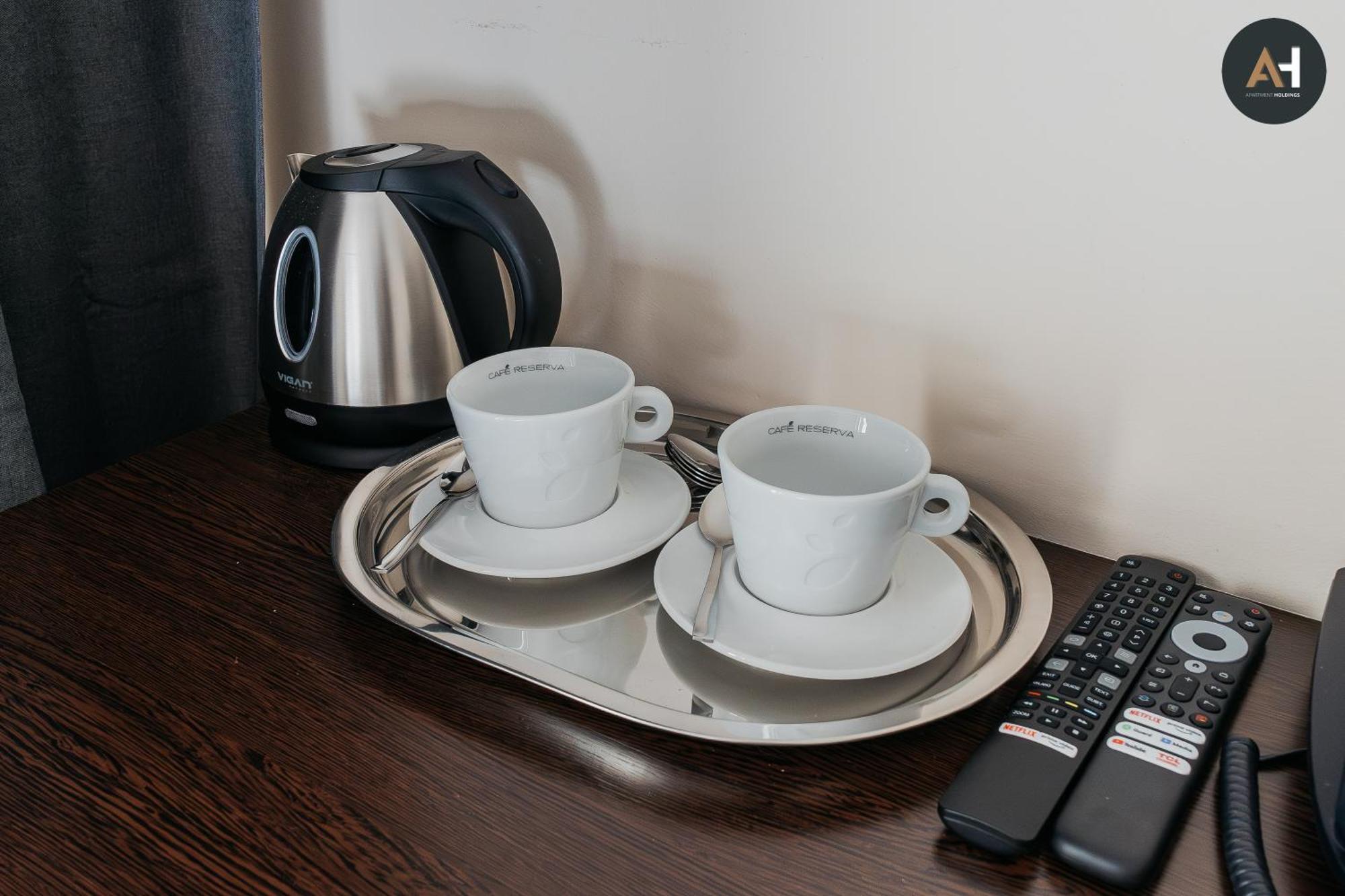 Ah Charlotte City Center Apartment Кошице Екстериор снимка