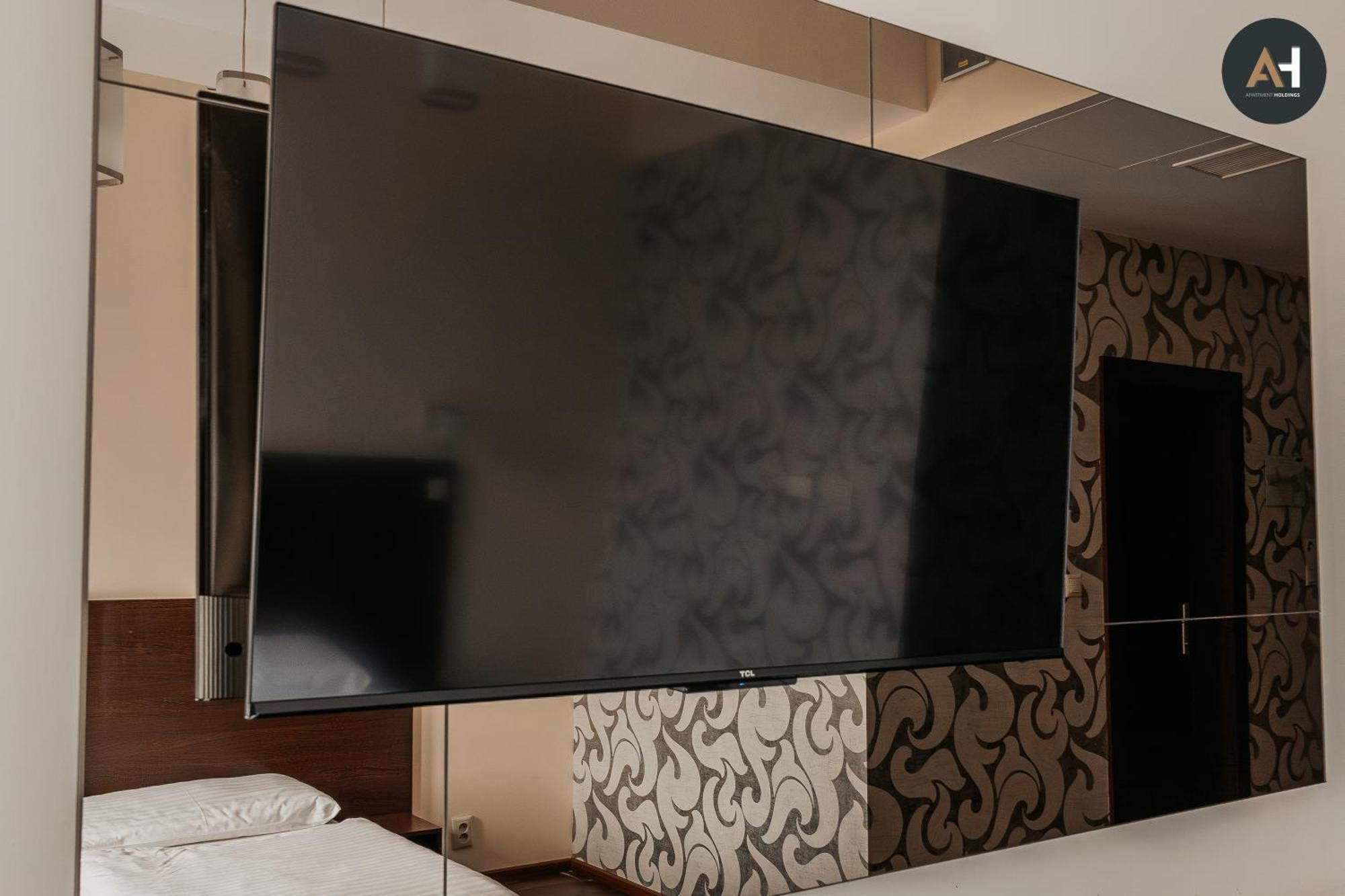 Ah Charlotte City Center Apartment Кошице Екстериор снимка